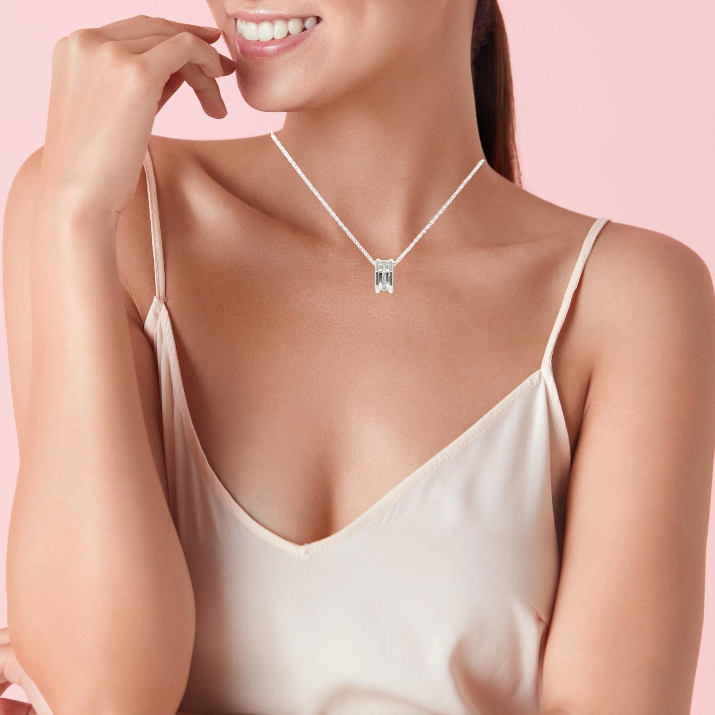 ELEGANT CIRCLE CHARM SILVER PENDANT CHAIN