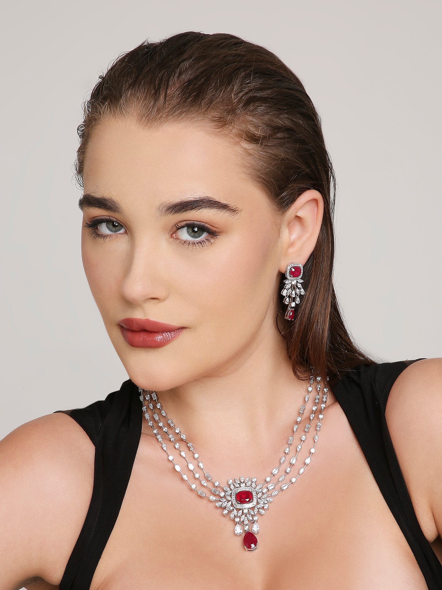 THE IMPERIAL GLEAM SILVER SET