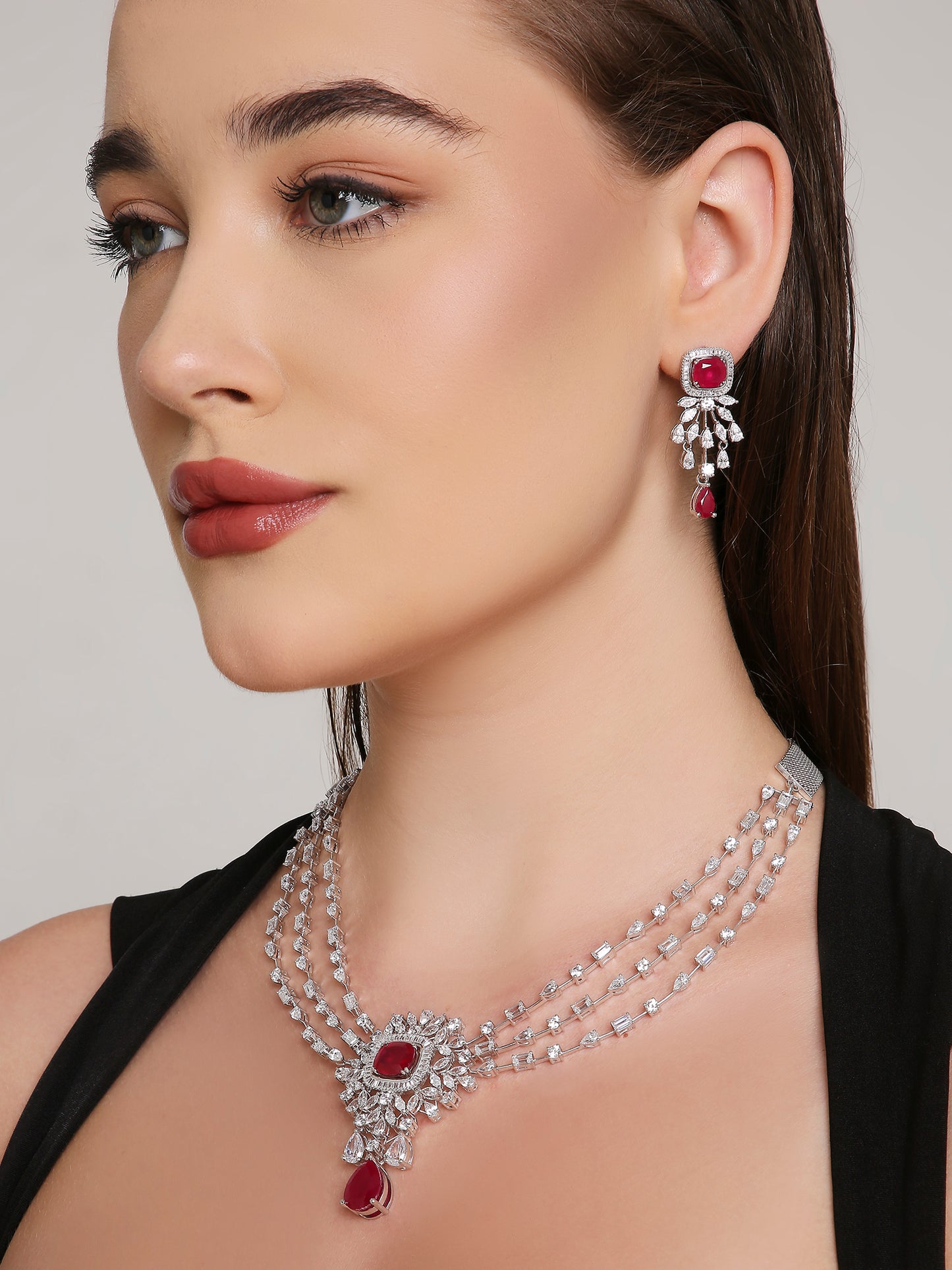 THE IMPERIAL GLEAM SILVER SET