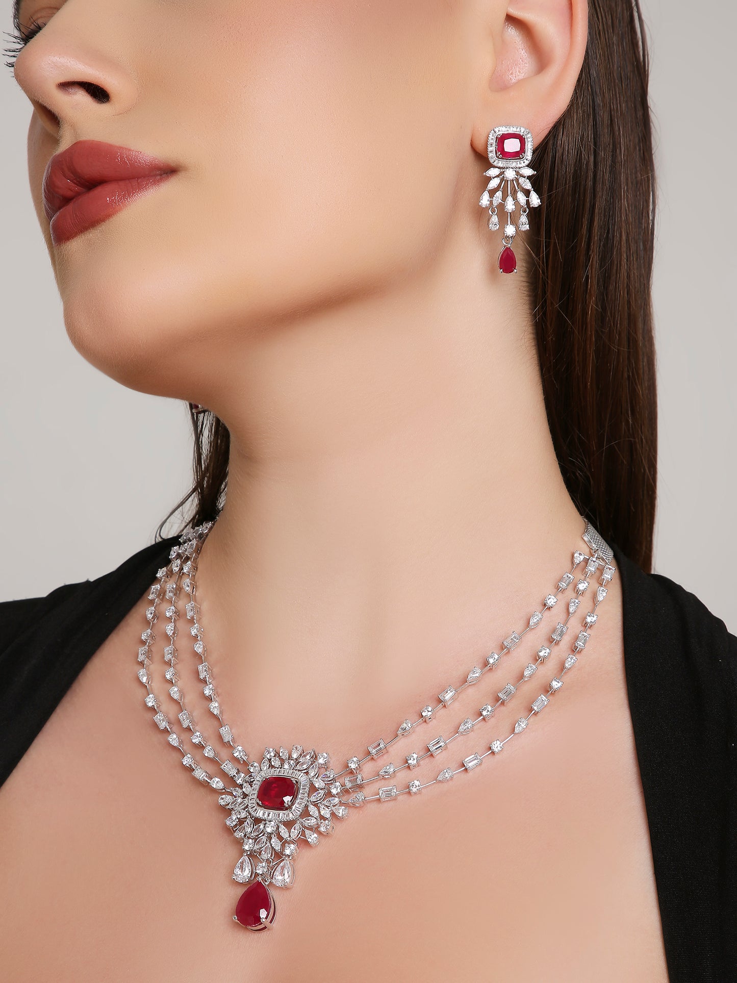 THE IMPERIAL GLEAM SILVER SET