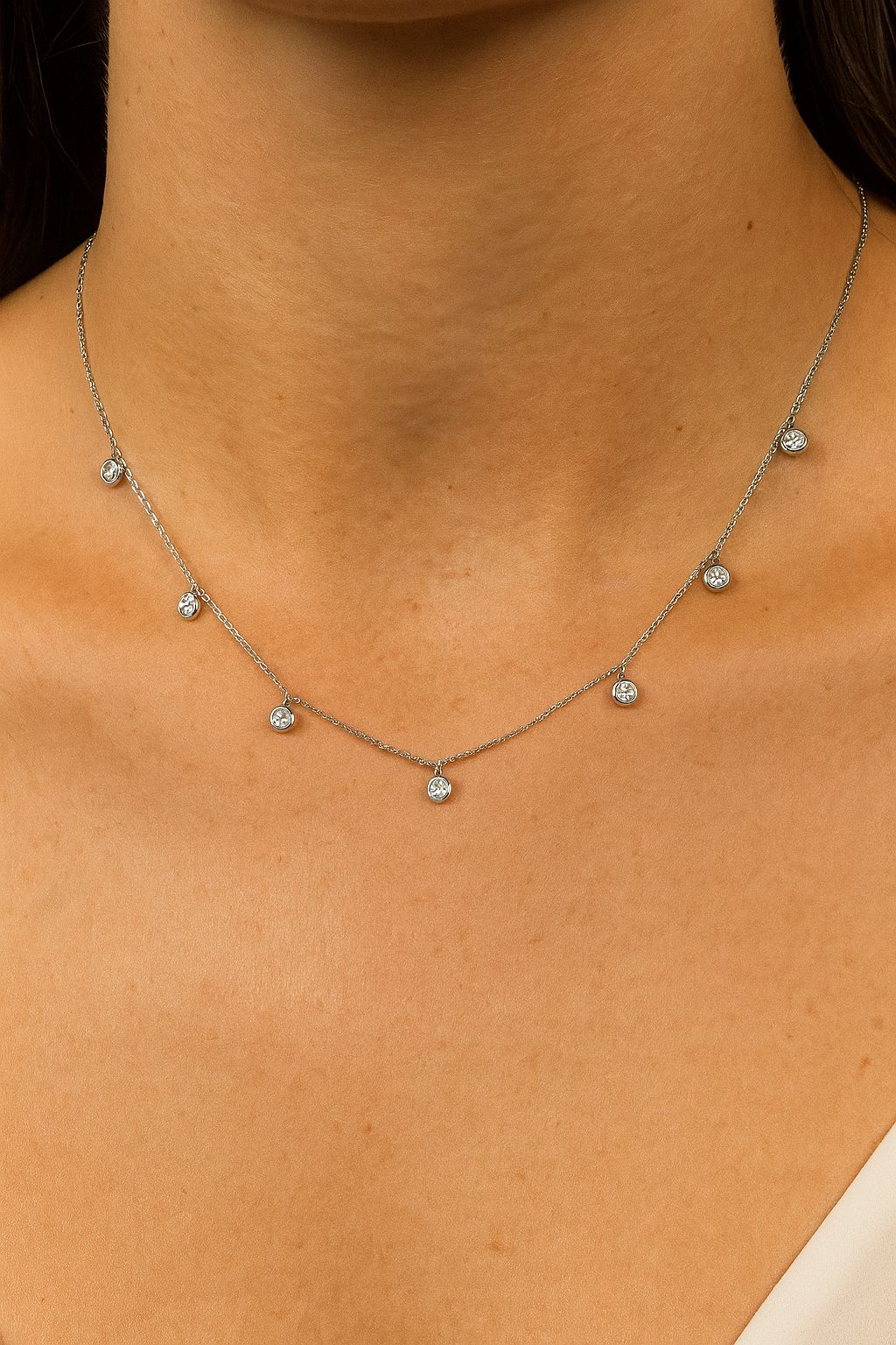 TWINKLE DROP SILVER NECKLACE