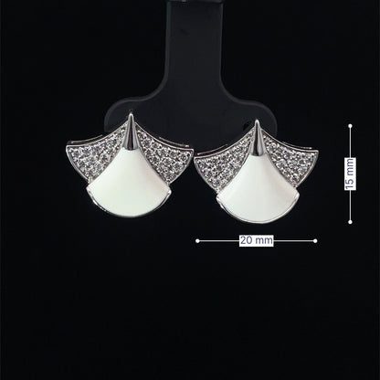 DIVA PETAL SILVER STUDS