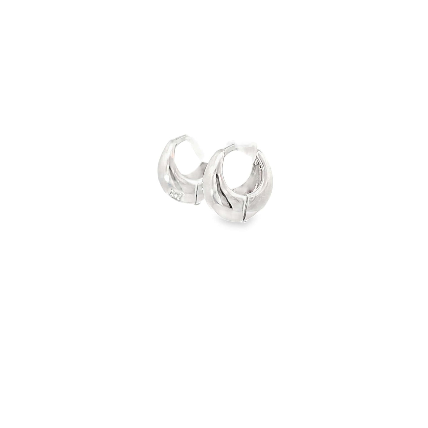 BOLD HUGGIE SILVER HOOPS