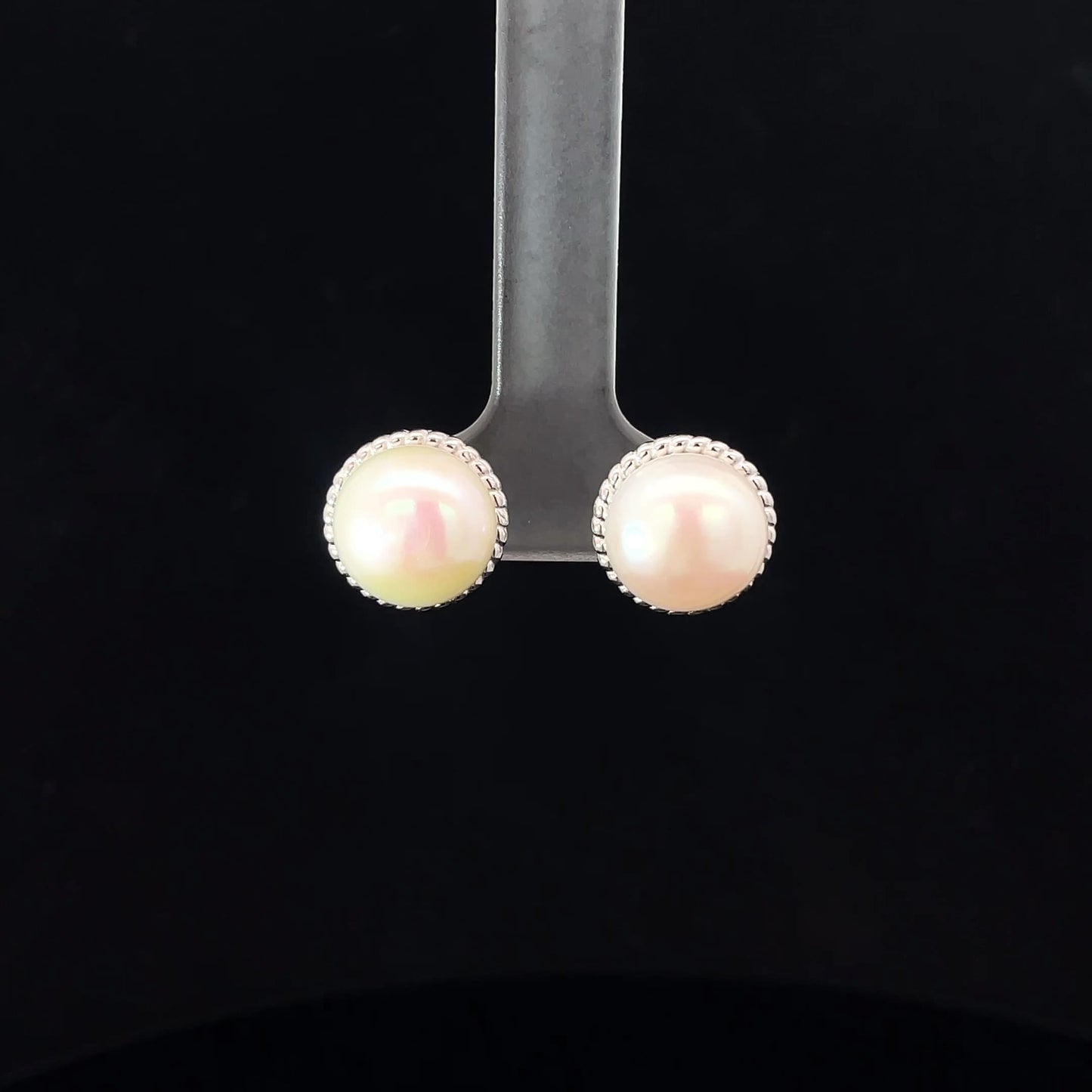 SILVER WHITE CLASSIC STUDS