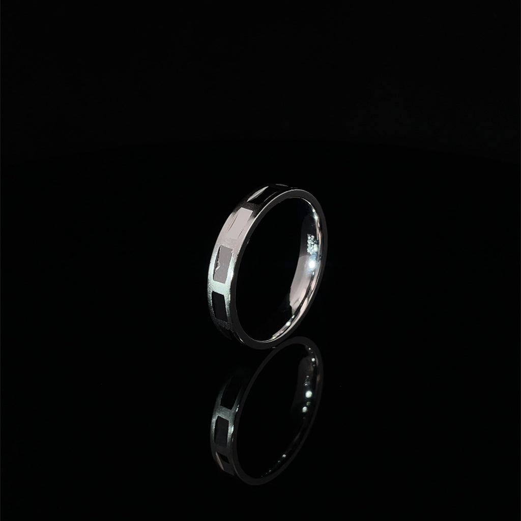 GEOMETRIC STERLING SILVER BAND RING