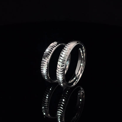 GROOVED SILVER COUPLE BAND