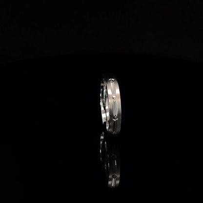 CUTLINE ACCENT STERLING SILVER BAND RING