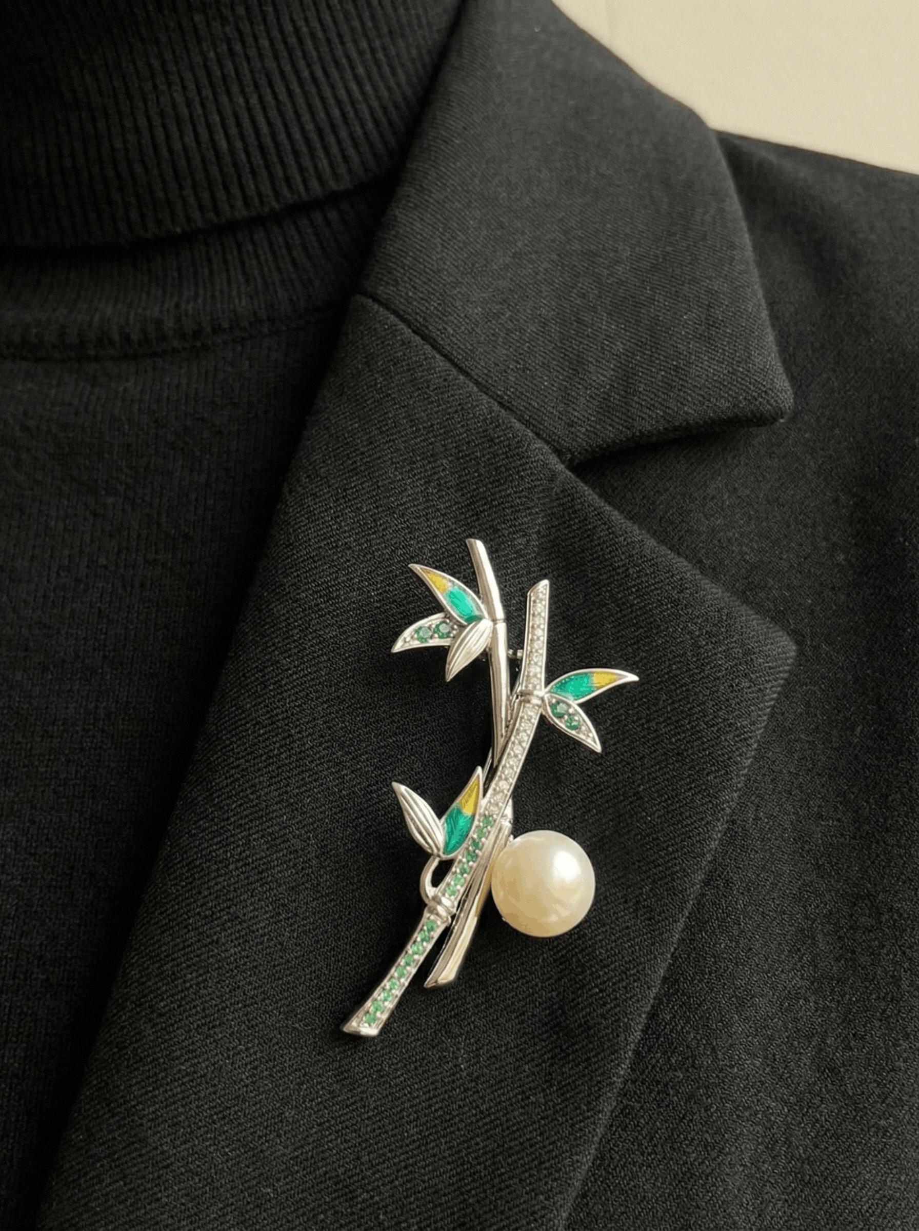 BLOOM PEARL SILVER BROOCH