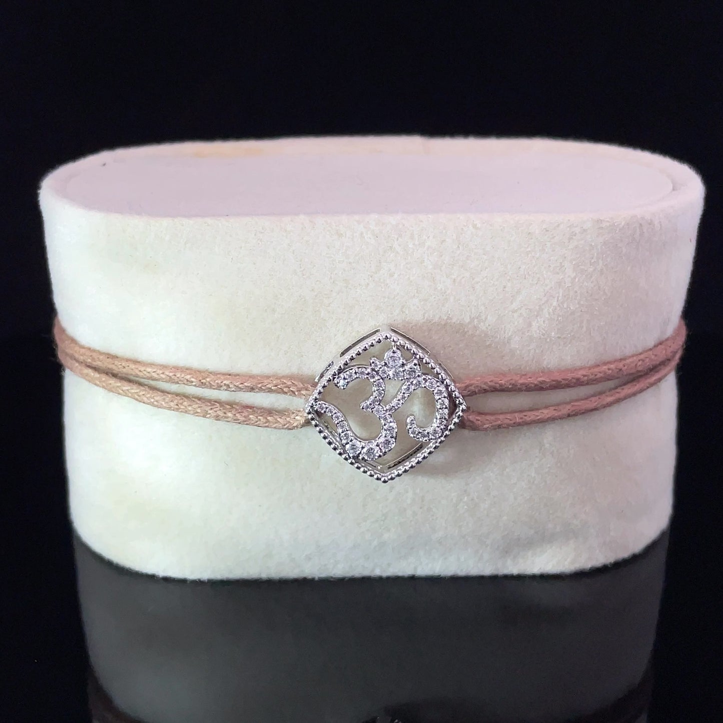 DIVINE OM - SILVER KEEPSAKE BAND (BROWN)
