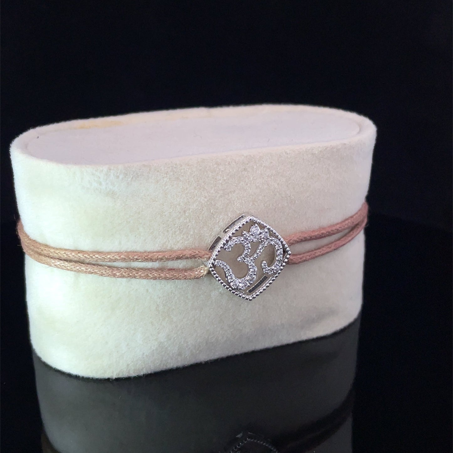 DIVINE OM - SILVER KEEPSAKE BAND (BROWN)
