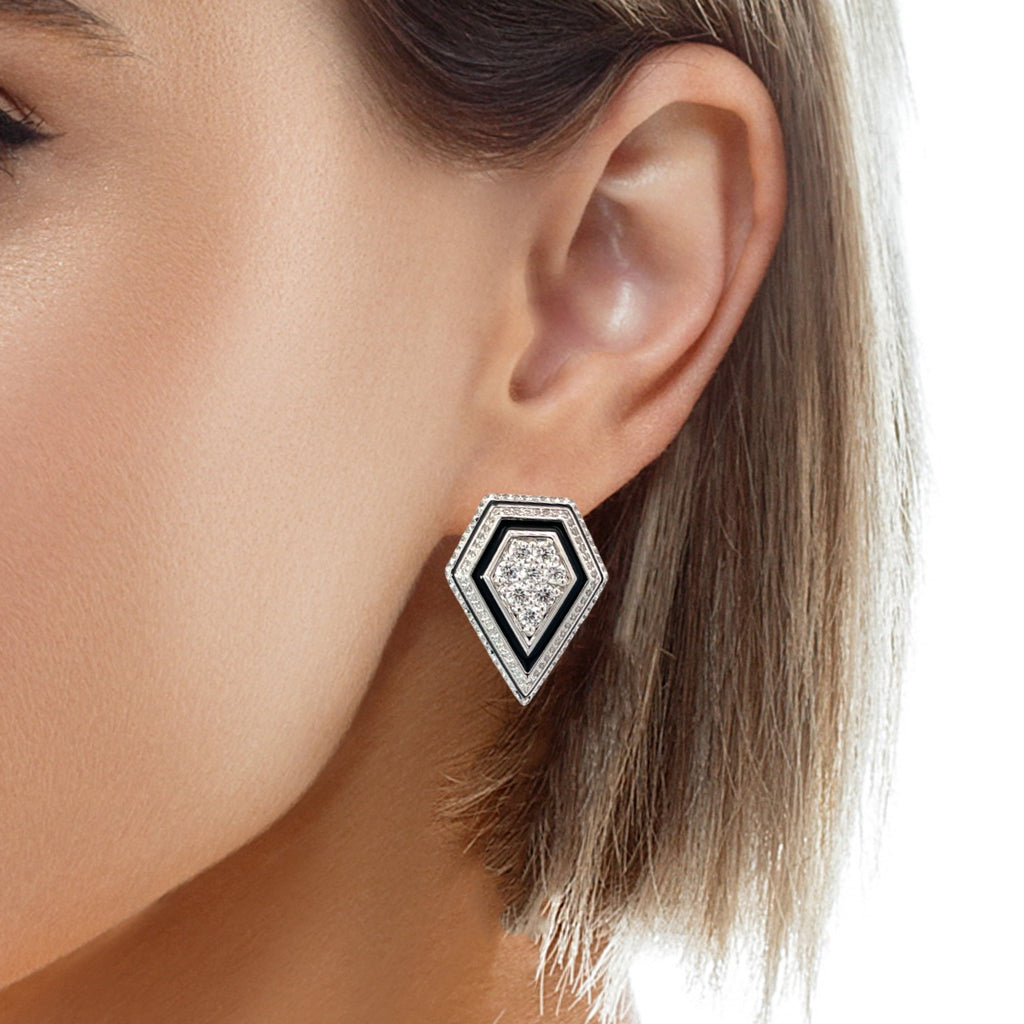 BOLD AURA SILVER EARRINGS