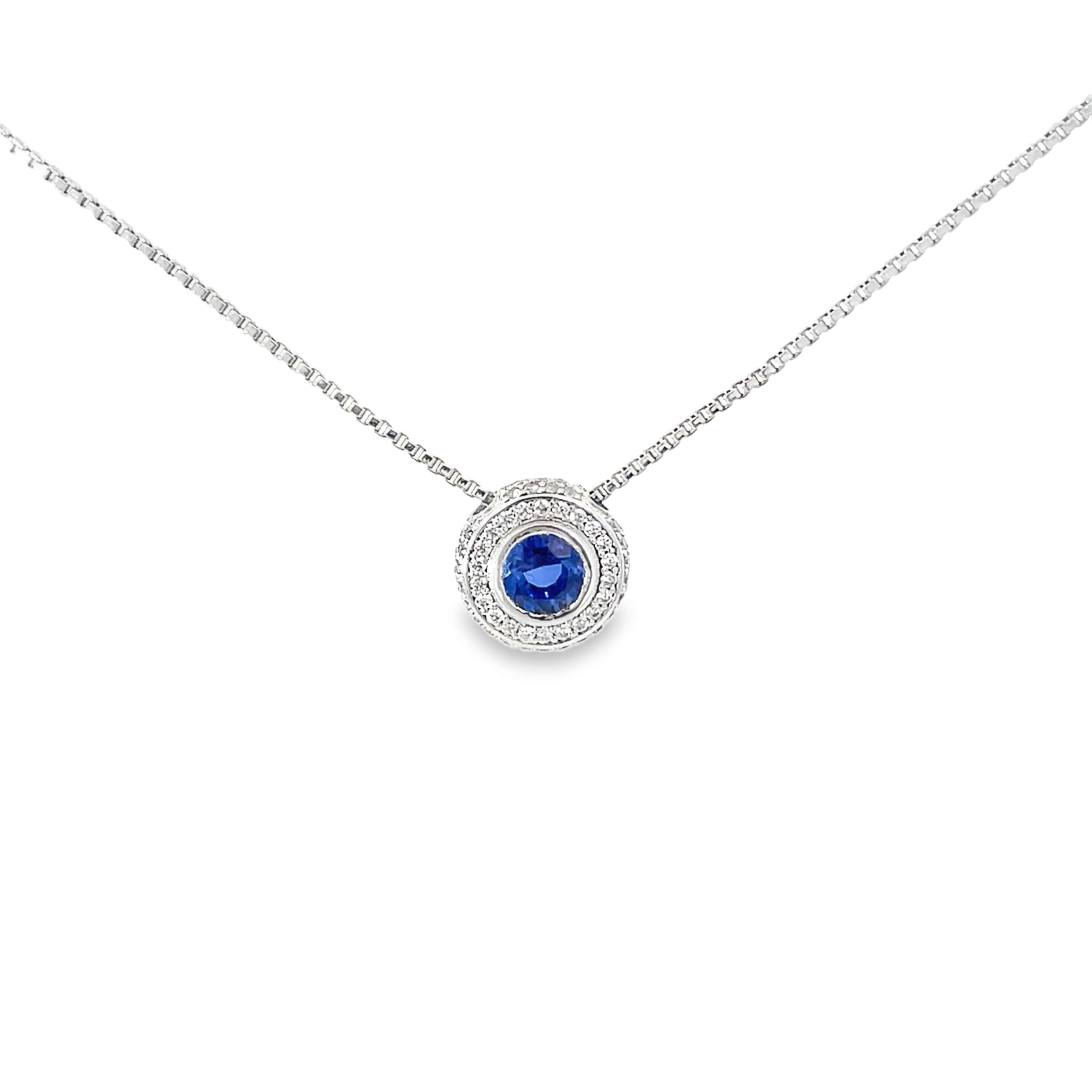 ROYAL GLEAM SILVER PENDANT