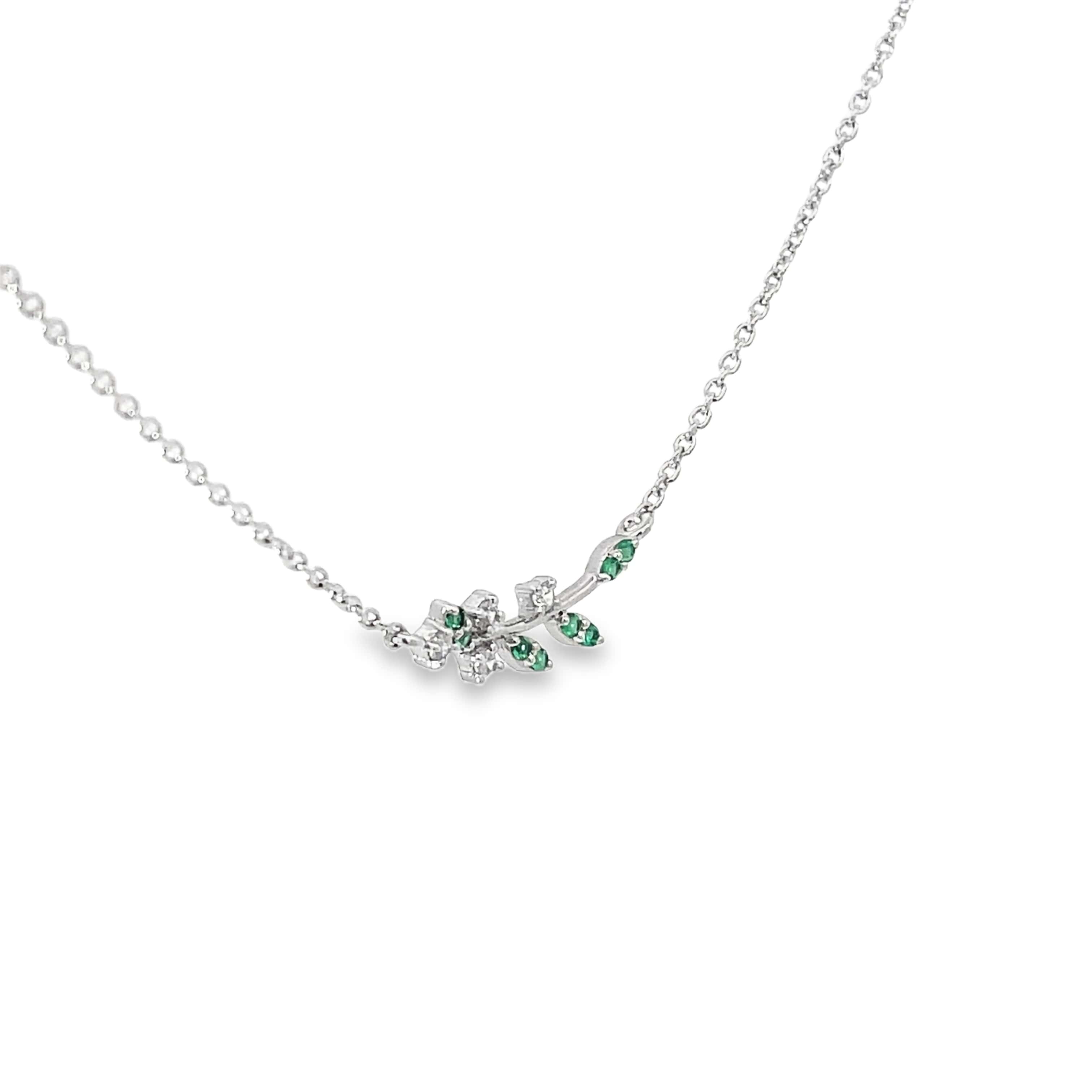 GREEN LEAF WHISPER SILVER PENDANT CHAIN