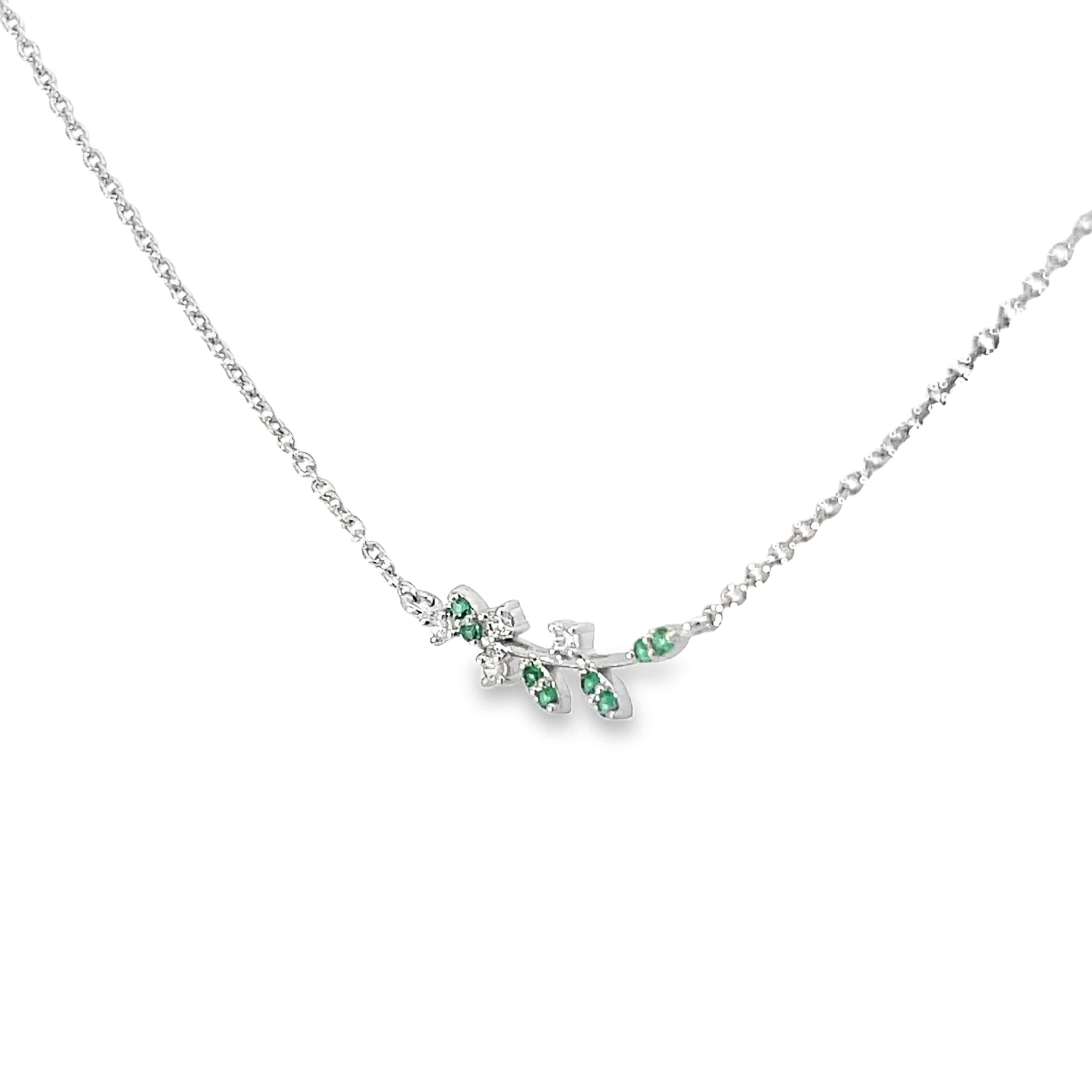 GREEN LEAF WHISPER SILVER PENDANT CHAIN