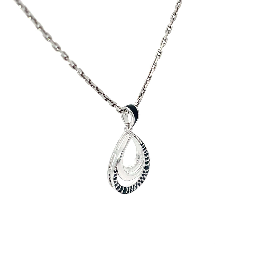 DUSK TEARDROP SILVER PENDANT CHAIN