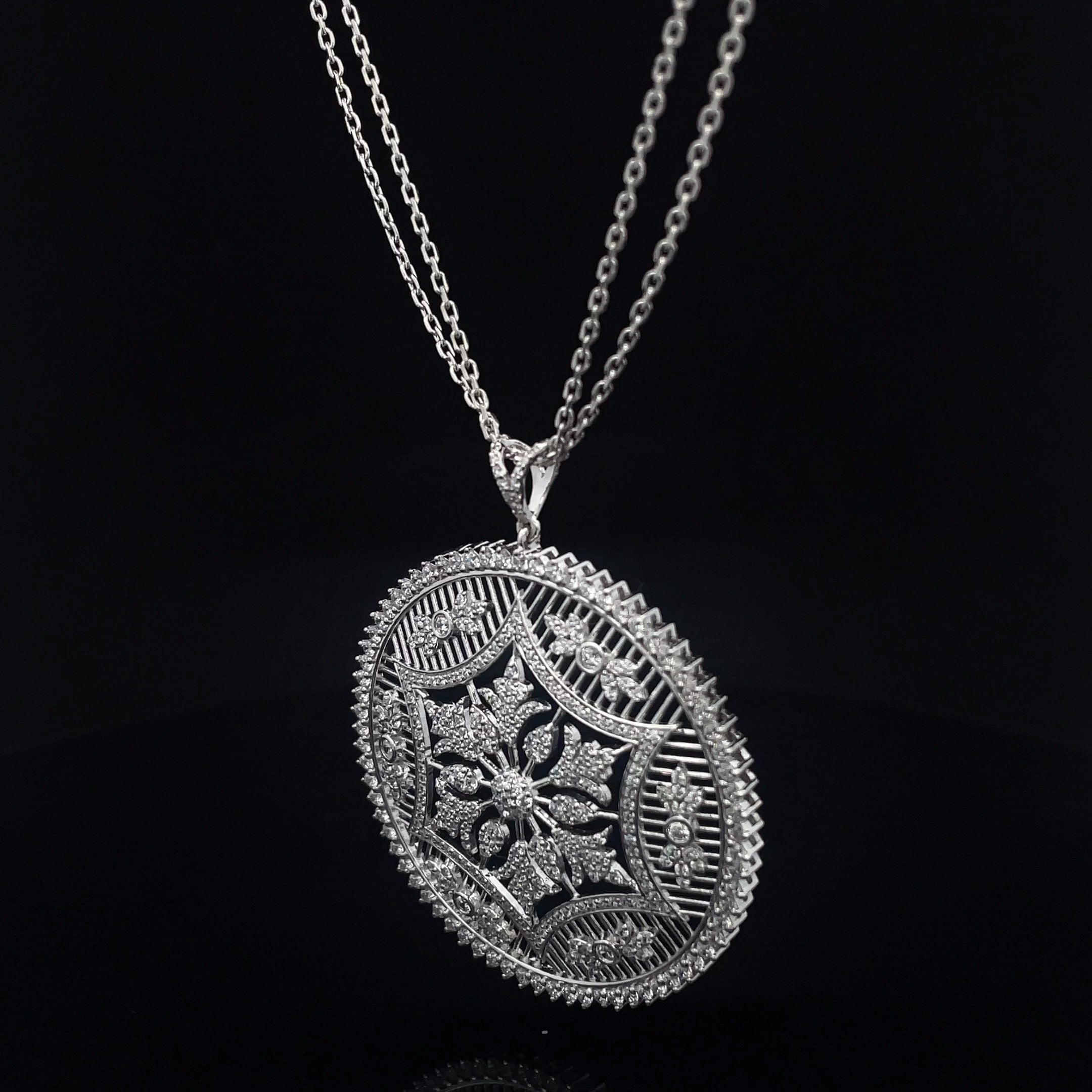 ROYAL MANDALA SILVER PENDANT CHAIN