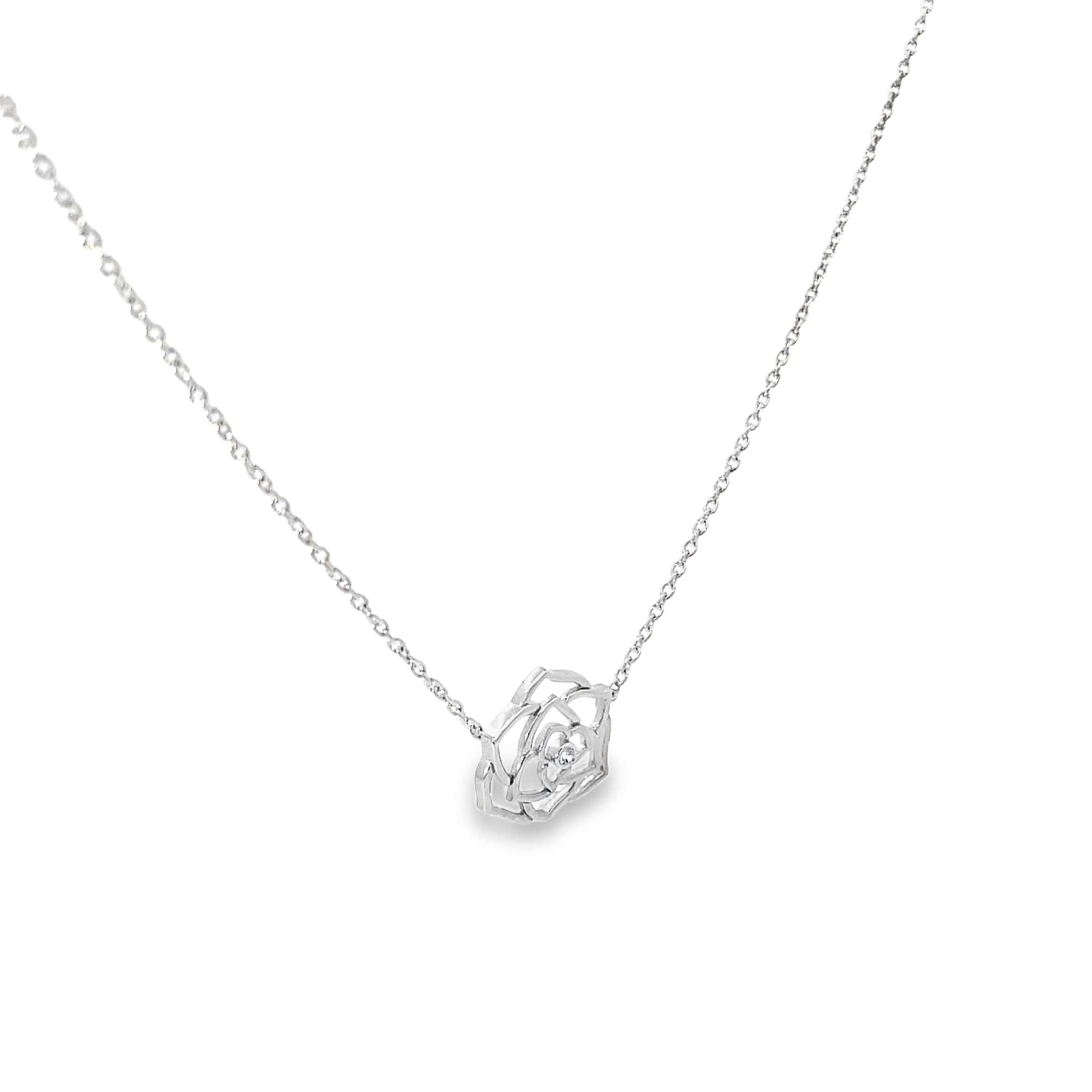 ROSE PETAL ELEGANCE SILVER PENDANT CHAIN