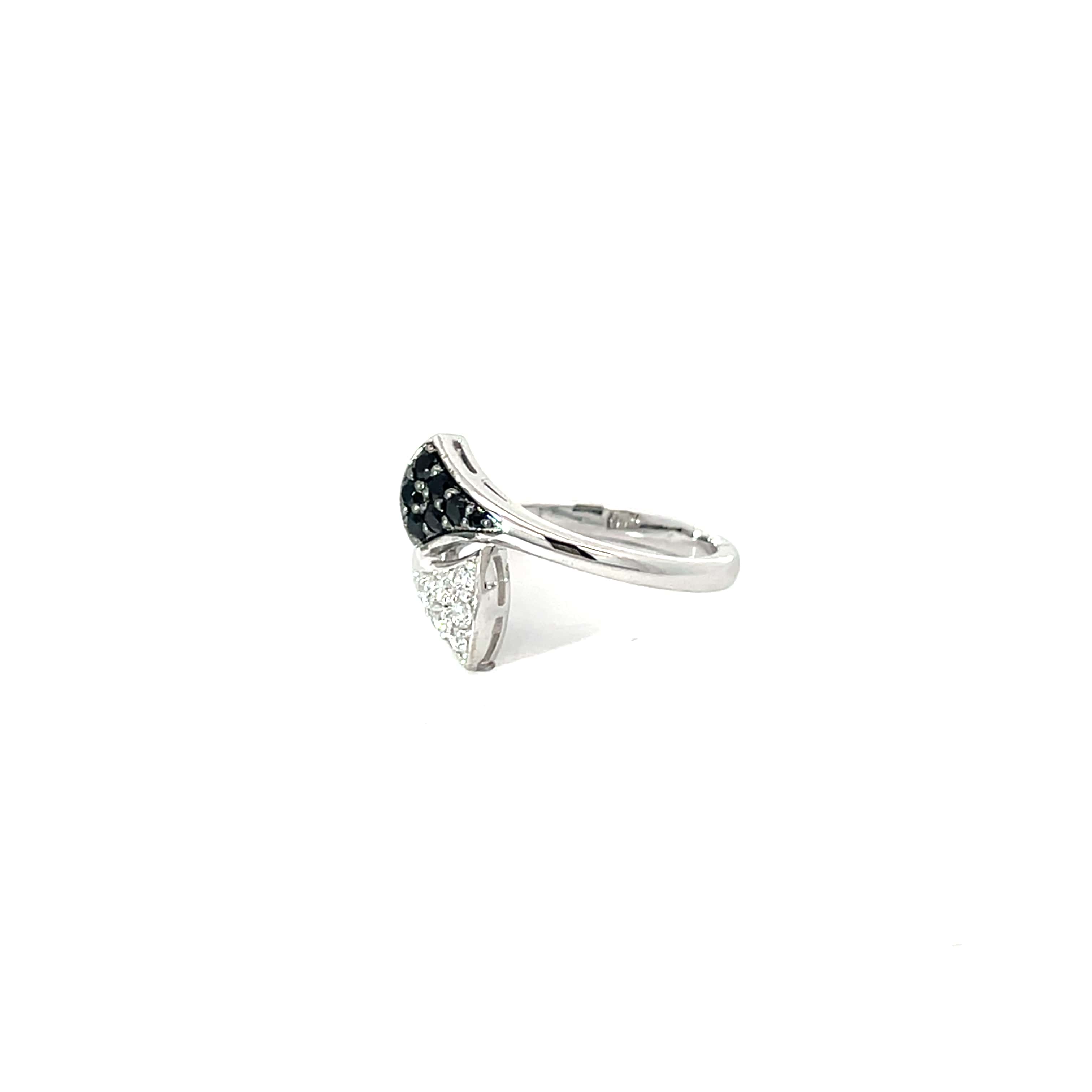 MONOCHROME TWIST SILVER RING