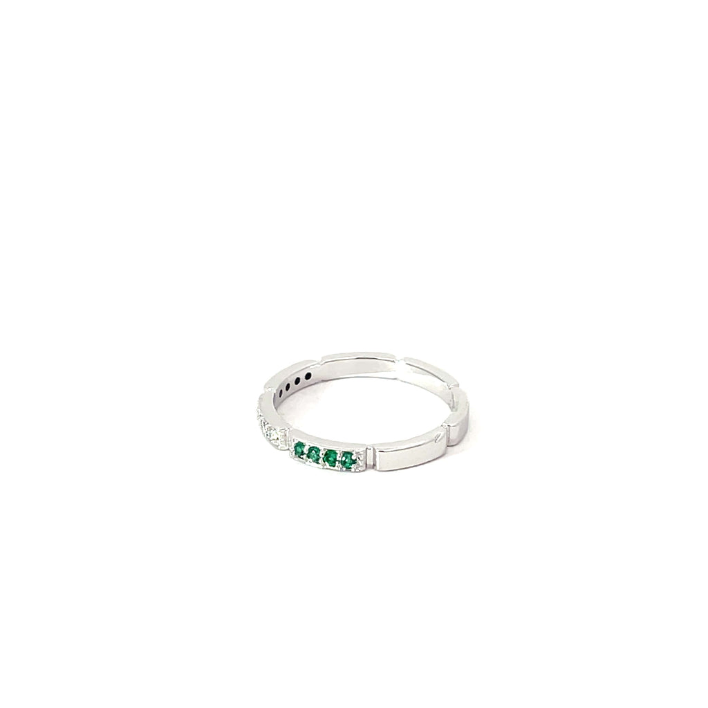 TRINITY GEM SILVER BAND