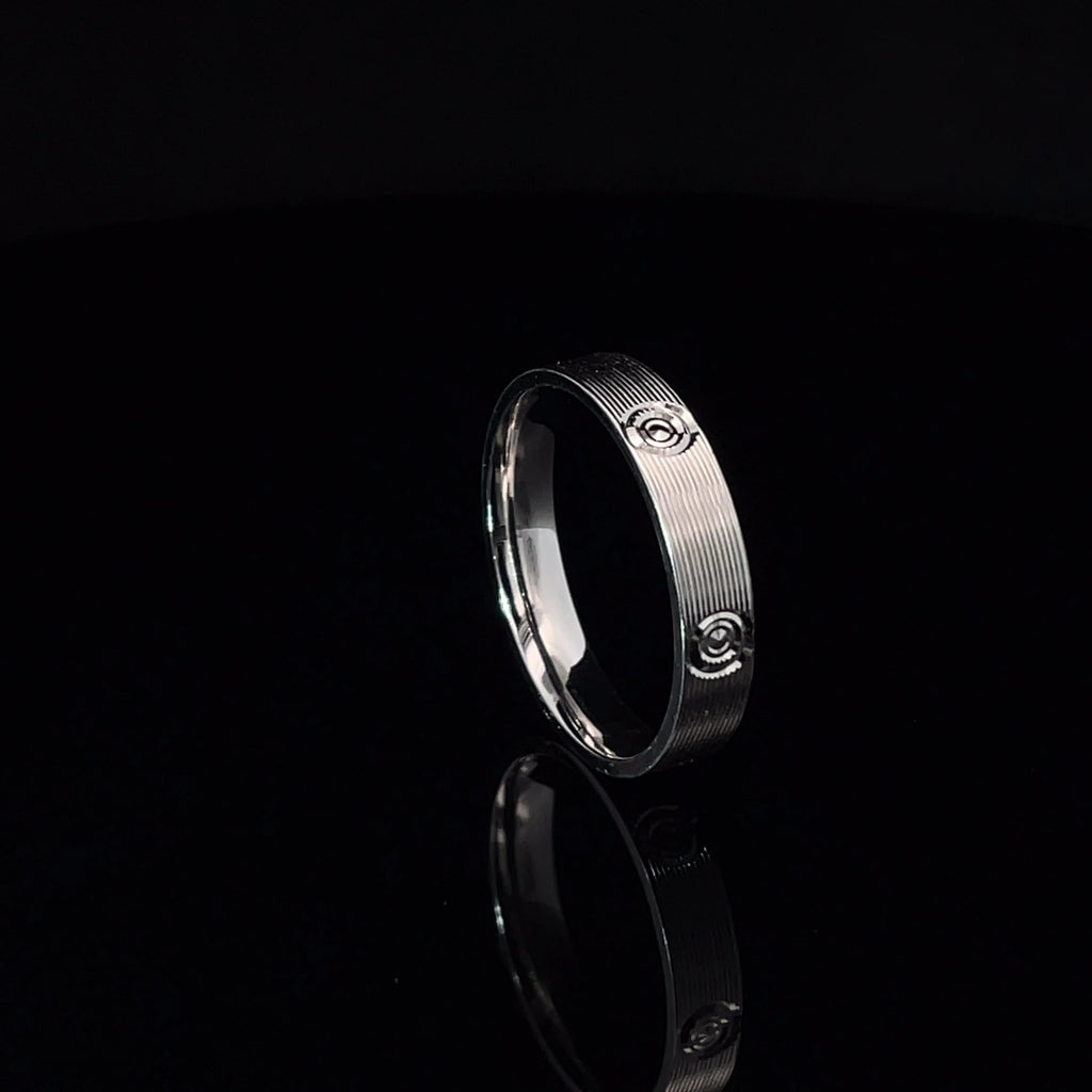 LINEAR TEXTURE SILVER BAND