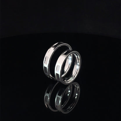 GEOMETRIC STERLING SILVER COUPLE BAND RING