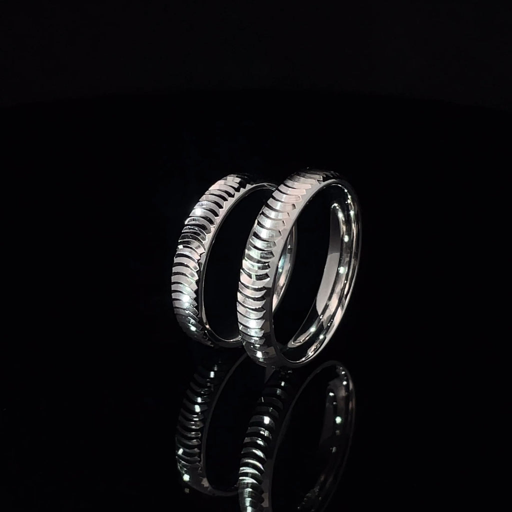 GROOVED SILVER COUPLE BAND