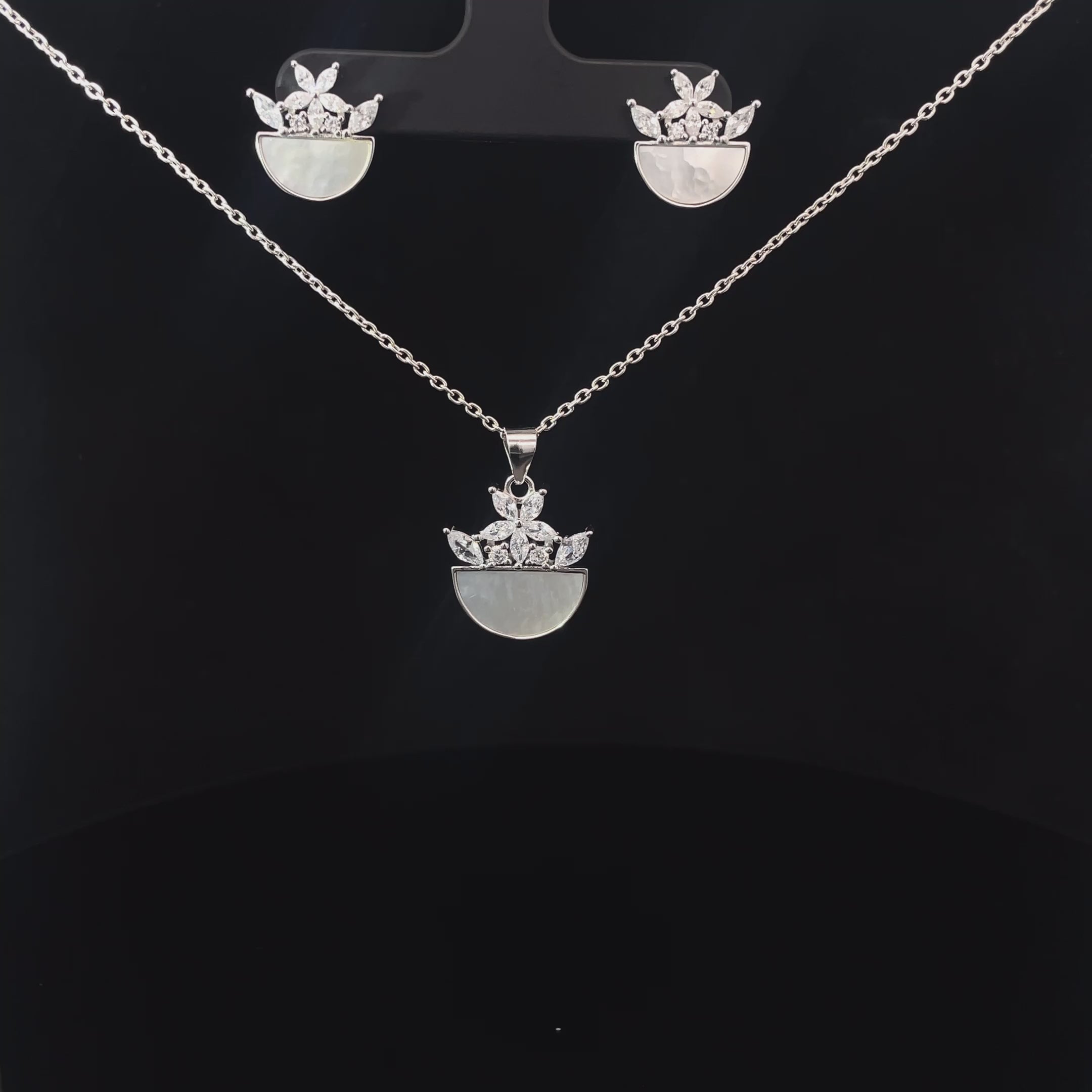 SILVER SERENITY PENDANT SET