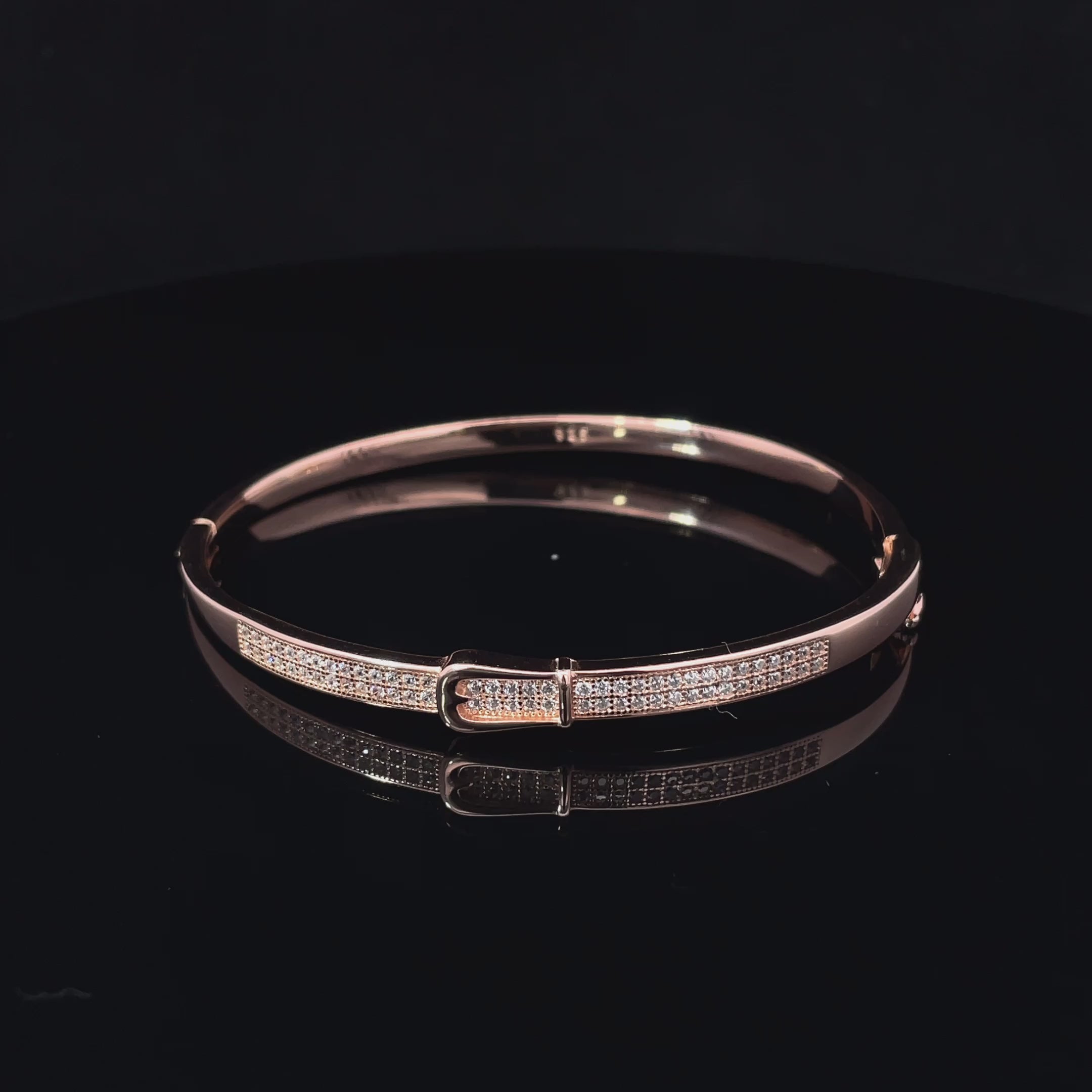 SILVER WHITE GLAM CLASP BRACELET