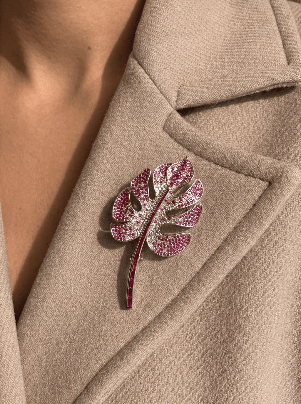 VELVET LEAF BROOCH